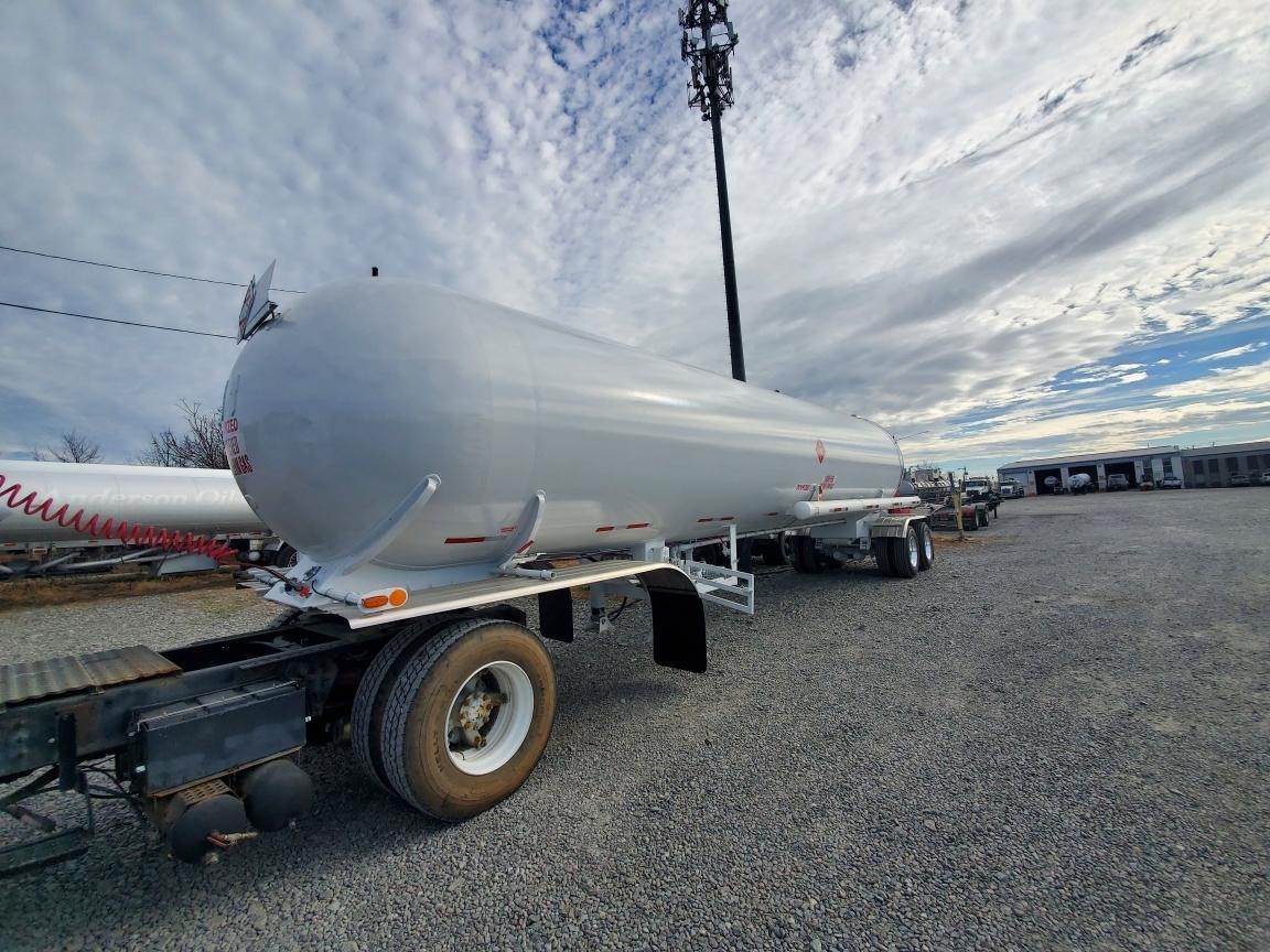 Buy 11600 GALLON Industrial Gas Tank Trailer Online MC-331 LPG LIQUID TANKER IN STOCK - Image 6