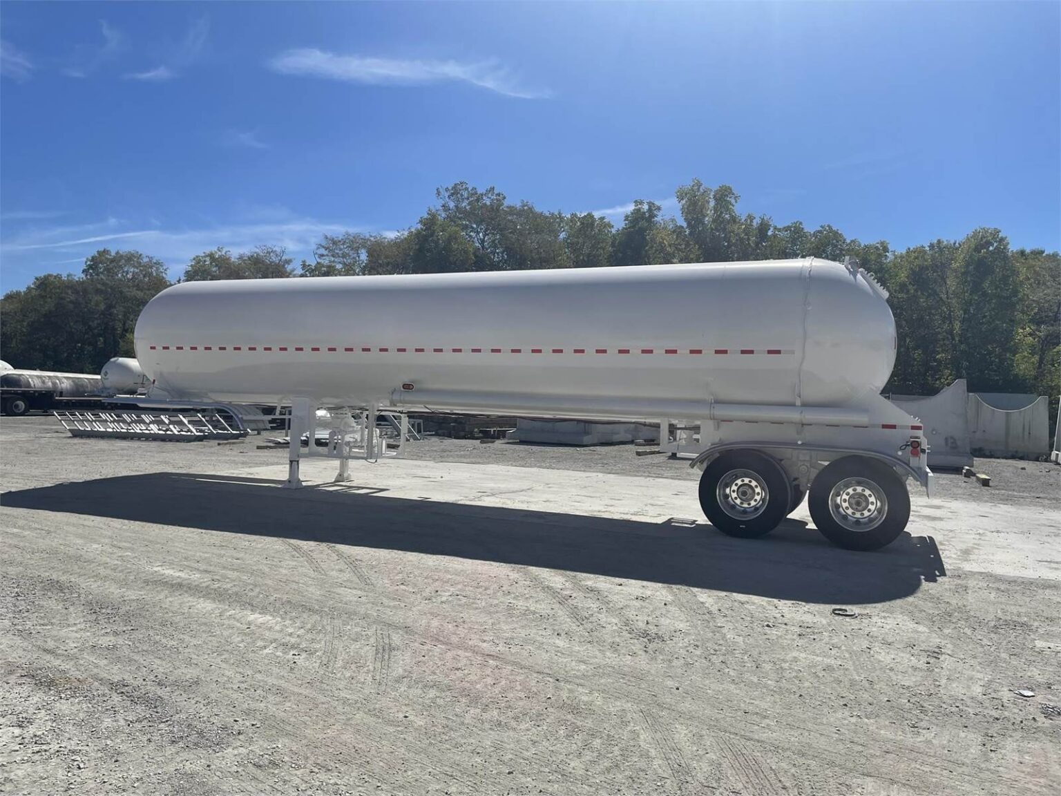Buy 11600 GALLON Industrial Gas Tank Trailer Online MC-331 LPG LIQUID TANKER IN STOCK - Image 7