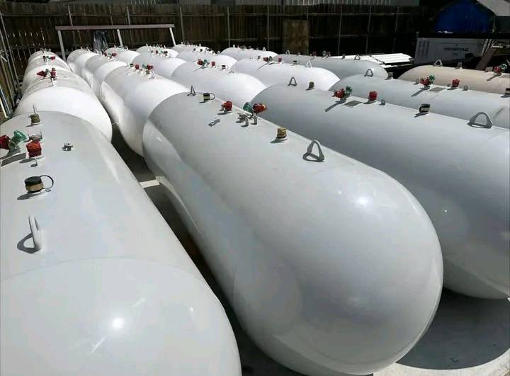 New 2000 Gallon Propane Tank ASME Propane Tank - Image 2
