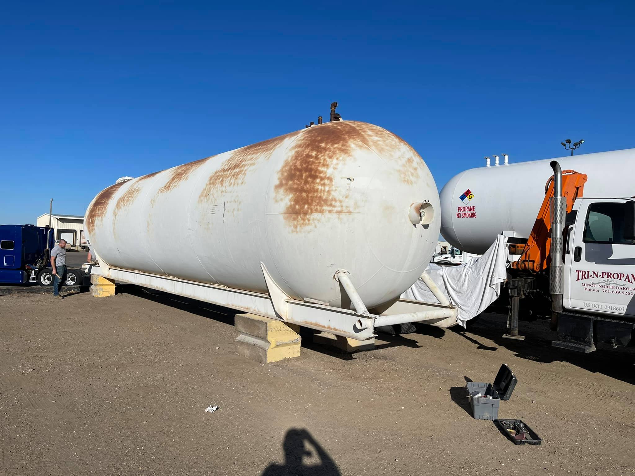 Buy 18000 Gallon Skid Tanks Online ASME Storage Skids Tanks - Image 4