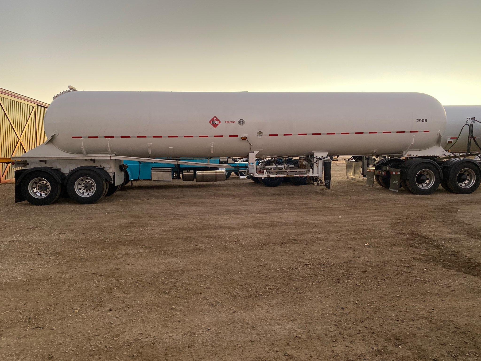 Buy 11600 GALLON Industrial Gas Tank Trailer Online MC-331 LPG LIQUID TANKER IN STOCK - Image 10