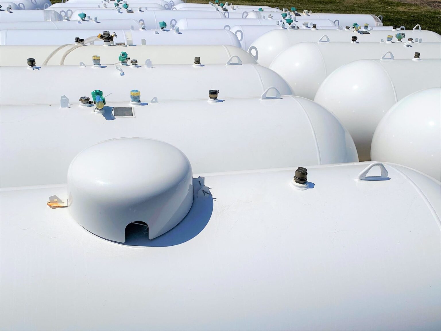 Buy 1000 Gallon Above Ground Propane Tanks Online Best ASME New Tanks - Image 4
